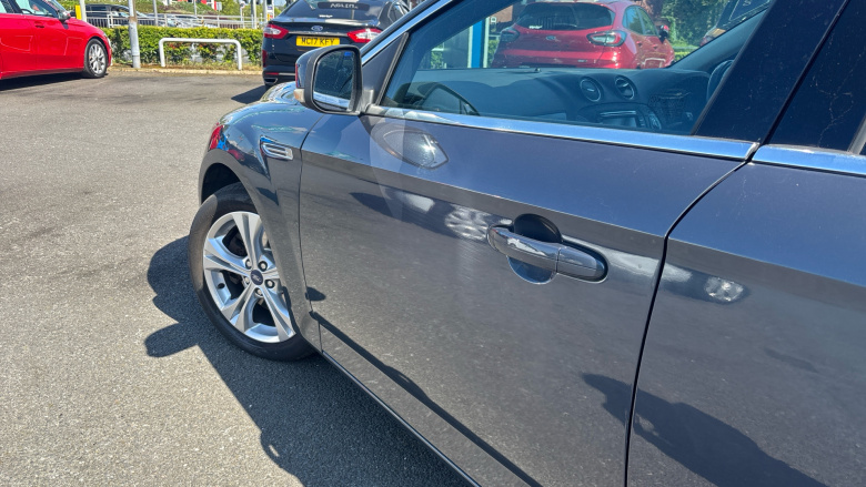 Ford Mondeo 2.0 TDCi 163 Titanium X Business Edition 5dr Diesel Hatchback